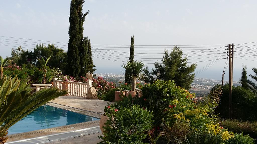 Garden of Eden Villa Paphos Buitenkant foto